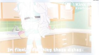 Cyan is washing dishes as she soils her diaper