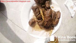 Chinese Lady Poop & Pee Voyeur - video 2