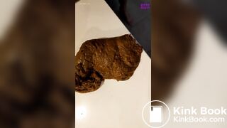 Girl shits on kitchen counter