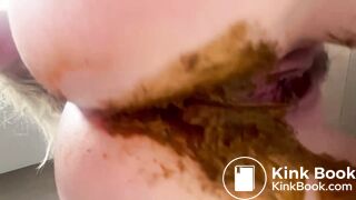 Big panty poop in pink satin