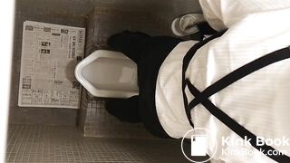 Waitress taking a quick dump