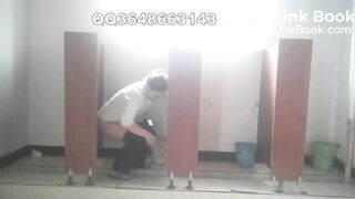 拉裤子了