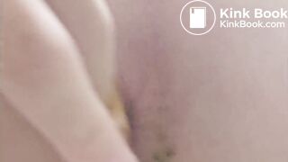 Amature girl rubbing scat