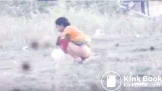 INDIAN Village LADY SHITTING ASS WASH
