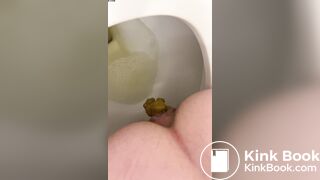 MILF drops a MASSIVE loge