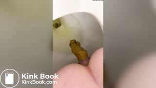 MILF drops a MASSIVE loge