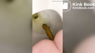 MILF drops a MASSIVE loge