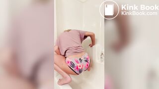 Young girl panty shit