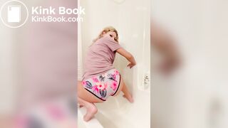 Young girl panty shit