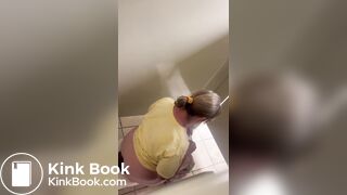 MILF drops some turds