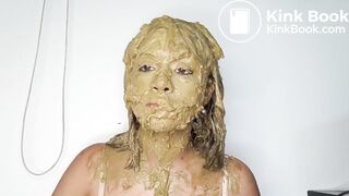 Hot Latina Extreme Diarrhea Smearing