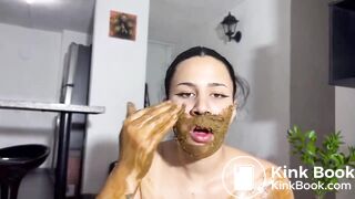 Georgeous chubby Columbian woman scatplay