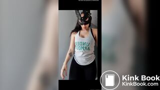 Latina milf scat - video 2