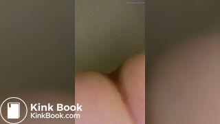 Milf drops a chunky poo