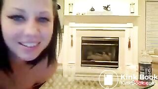 Sexiest girl ever shits on her glass coffee table!