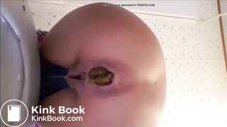 sexy girl constipated - video 2