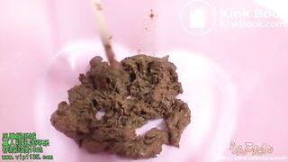 japanese girl pooping show - video 2