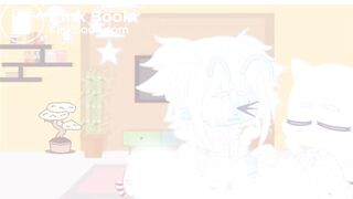 Cyan doesn't want to move, so she soils her diaper