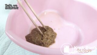 japanese girl pooping - video 43