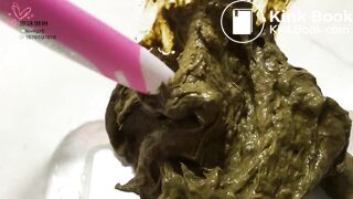 uncensored poop