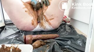 Shitty Masturbation - video 2