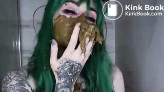 Dirty Betty shot smear in green panties
