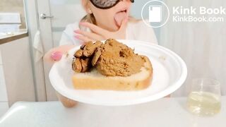 Scat addict girl eats shit sandwich and drinks her pee