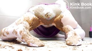 Messy poop play in gray panties