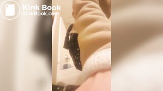 Woman shits her sparkly leggings