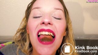Teen Blonde eats Shit And Masturbates