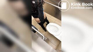 Overstall voyeur poop PT 1