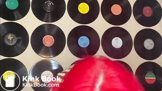 What colour panties is she going to do a poop in