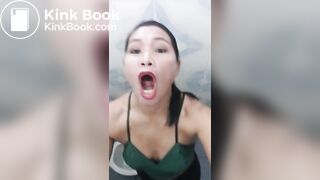 Shit eating asian queen
