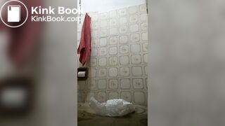 Hot teen pooping - video 2