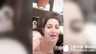 Sexy girl with plug want to poop