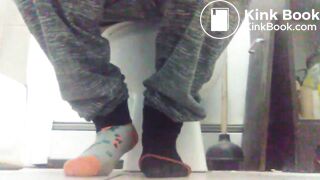 Toilet Farts - video 21