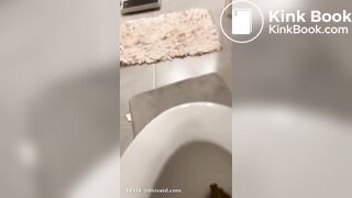 Big booty ebony release shit over toilet - video 6