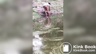 Aunty ko gaand dhone ke time pe dikha