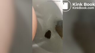 Sitting poop - video 6