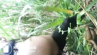 Poop outdoor 23 - video 2
