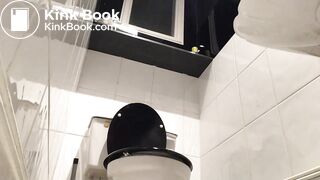 Beautiful Dutch girl wc poop 789