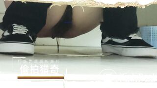 girl poop voyeur - video 98