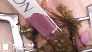 Painting Pussy with shit