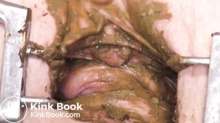 Painting Pussy with shit