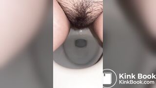 My girlfriend pooping