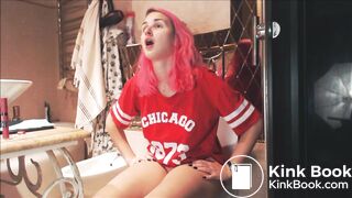 Pink haired girl pooping 2