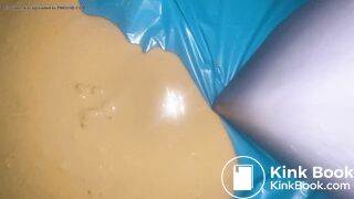 Diarrhea 1eaked from my panties