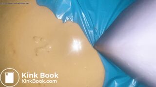 Diarrhea 1eaked from my panties