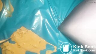 Diarrhea 1eaked from my panties