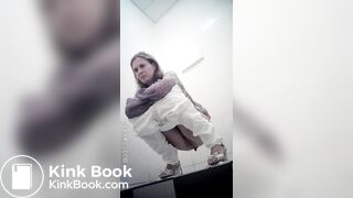 Beautiful Russian Milf spy wc poop 13